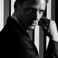 绝对的黑白型男头像微信头像图片大全
