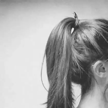 很多人以为,因为感情淡了
