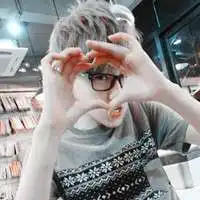 抱猫微信情侣微信头像图片大全