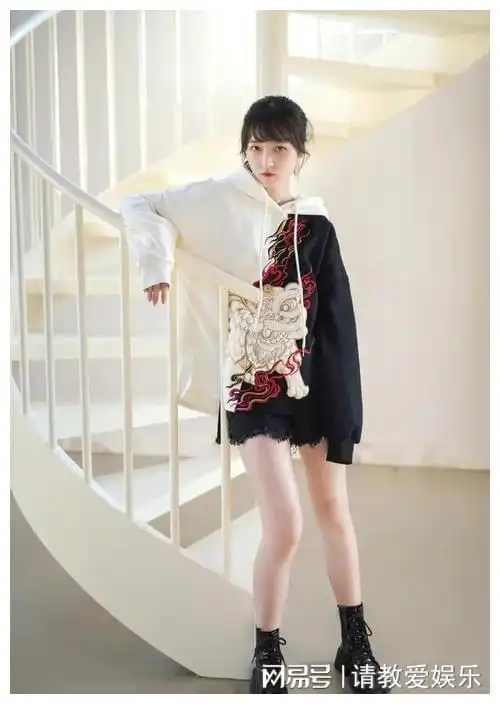 长江7号小男孩扮演者徐娇现状
