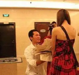 某富豪求婚凤姐,愿为她整容凤姐的回答令国人吃惊
