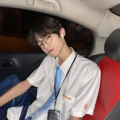 汐颜.男头真人ins风部位干净微丧不易撞
