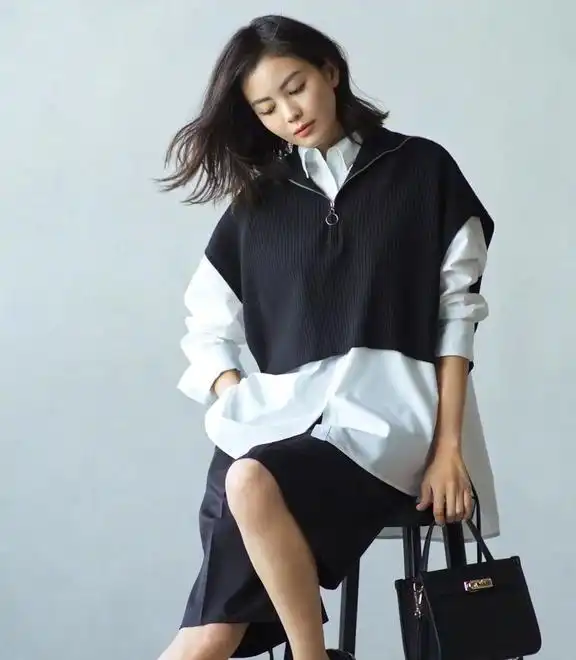 中年有肚子的女人别再塞衣角,跟着时髦女人这么穿,优雅又显瘦
