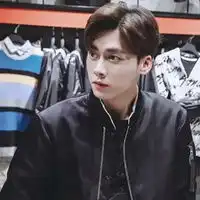 qq头像男生李易峰帅气李易峰超帅的qq头像
