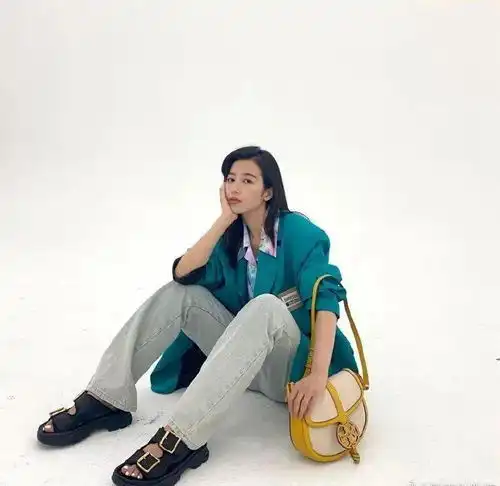 周雨彤比男生还厉害的斩女杀手