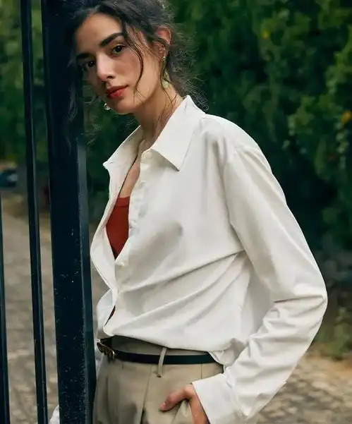 我穿了十年都不舍得断舍离的这件衣服,今年又成了爆款
