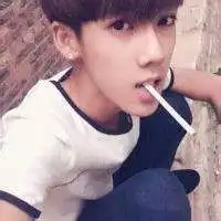 叼烟头像男生霸气头像微信头像图片大全
