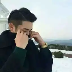 不怕男人有才华,就怕男人会剪发
