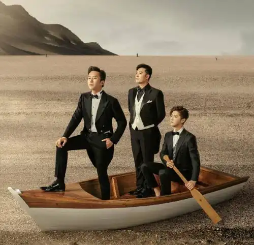 邓超陈赫鹿晗换同款头像,这次c位是鹿晗,网友一家三口太有爱
