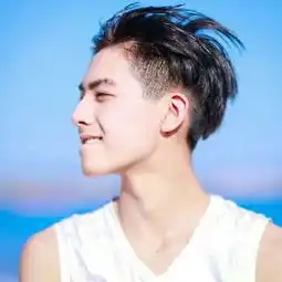 微笑我家男神帅帅哒全员加速中宋威龙是我男神微我是你欧尼l的美拍
