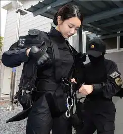 女子身材出众,被称为最具潜力的健身女王,还为参军感到自豪

