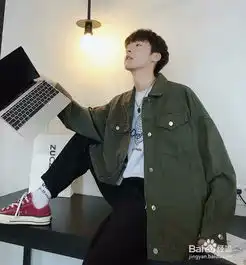 男士绿色衣服怎么穿
