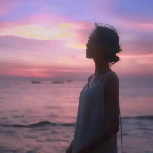 女头头像愿你如阳光,明媚不忧伤
