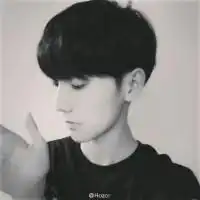 微信头像灰色男生灰色阴郁的心情
