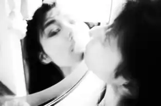 那些被称作小姐姐的女孩们
