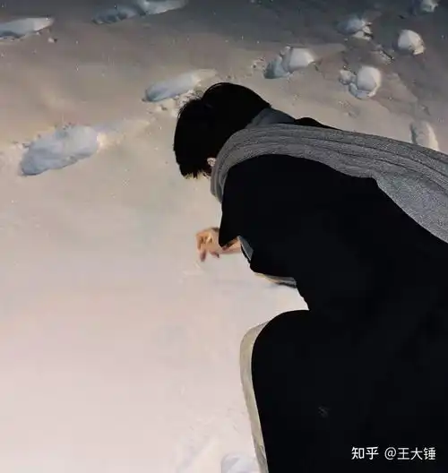 男生怎么才能让身上有那种女生喜欢的自然体香
