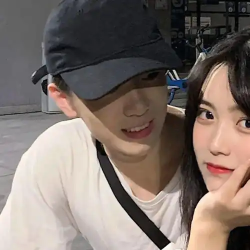 情侣头像真的是甜上头啦
