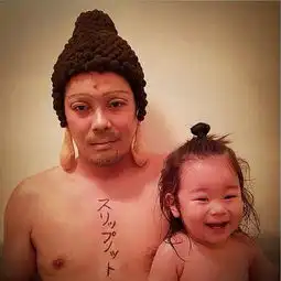 人像摄影日本父女的沐浴时间
