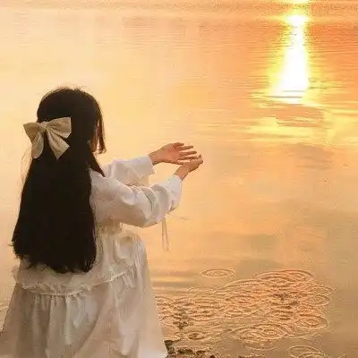 2023唯美氛围感女生头像图片
