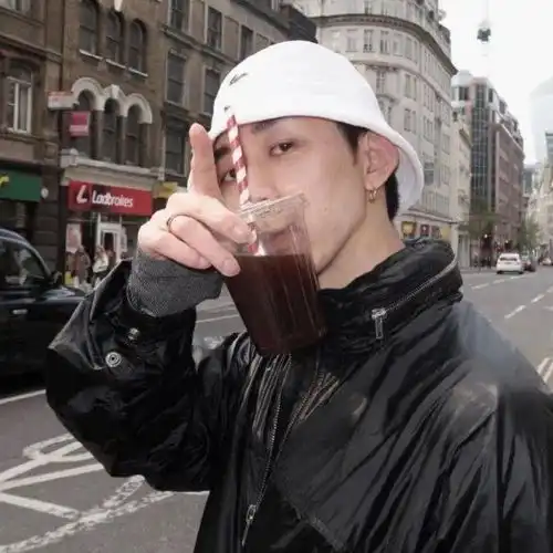 什锦头像花花世界静守己心
