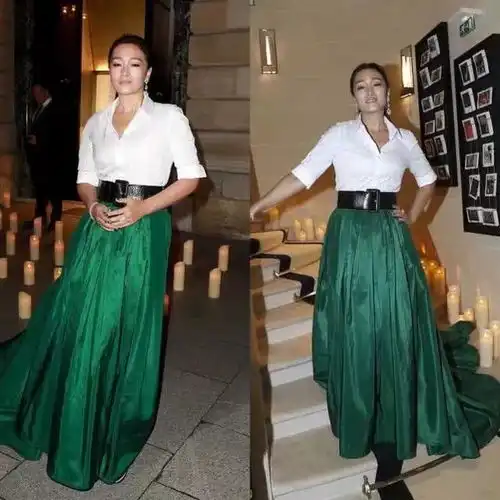 巩俐的少女时代已经过时,网友看看52岁的陈法蓉,这才叫青春
