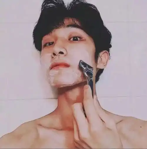 头像壁纸你还不来,我怎敢老去
