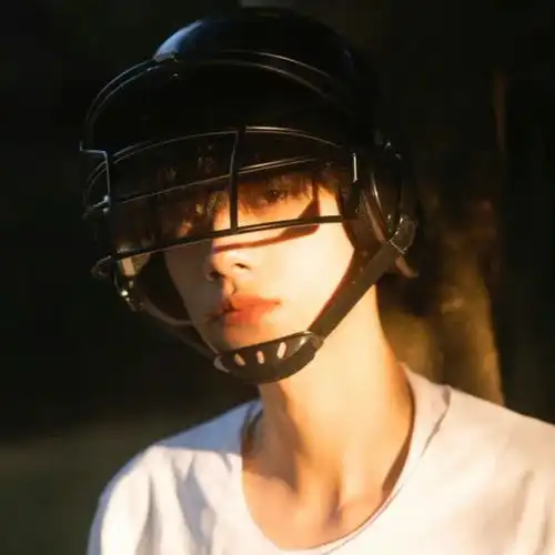 小众高级男生头像
