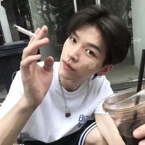 头像你就是掉屎里的一百块钱不捡可惜捡了嫌脏
