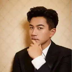刘恺威方否认与汤洛雯恋情为什么会上热搜大家如何评论的
