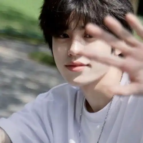 crybear风格男头
