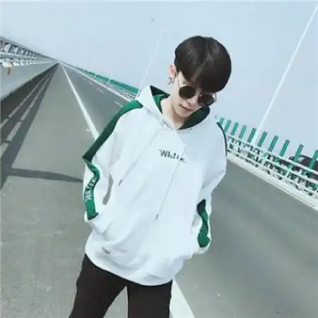 小清新男生头像冷酷帅气,追求爱情这绝对的给力