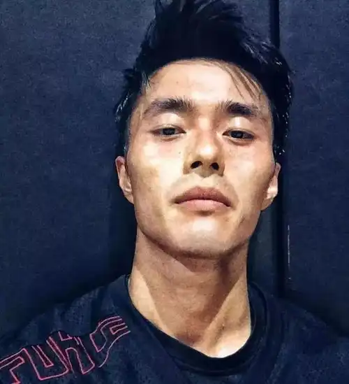 名模都是怎样磨炼出来的
