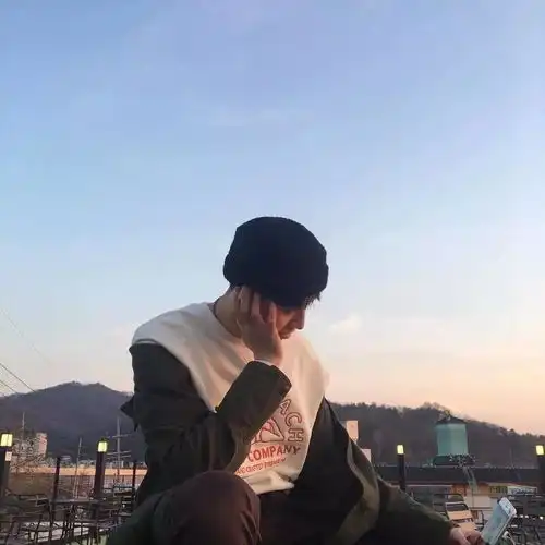 男生头像为什么重要的东西,总在觉察到的时候就已失去
