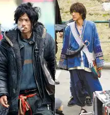 犀利哥蹿红娱乐圈男女明星争演名导抢拍
