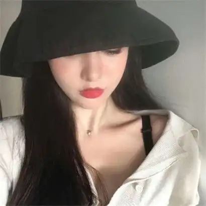 qq头像女生帽子控可爱,帽子也就是一个装饰品吧了
