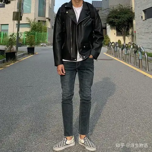 腿粗的男生改如何选择裤子极搭配
