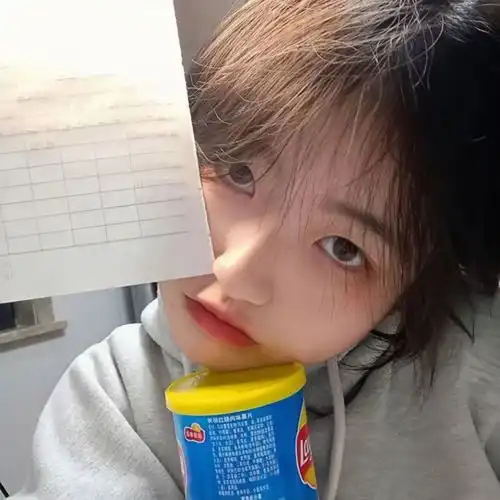招桃花温柔小众真人女生头像211
