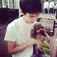 你另类我欲哭无泪气质男生混搭头像
