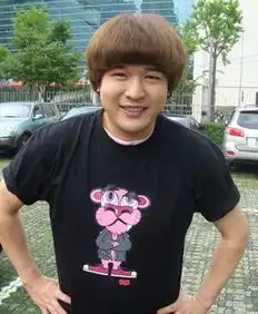 男士胖脸适合的发型如何扎
