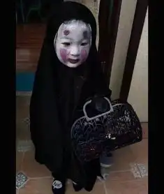 真正的帅到没朋友台湾小萝莉灵魂cos无脸男结果很悲摧

