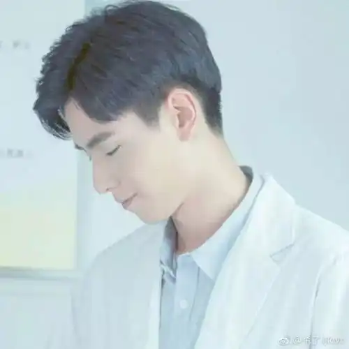 世界不是像你家厕所那么小,所以我找到你真的很不容易
