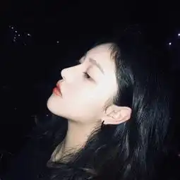 表达暗恋男同学的说说我所有的悲喜,都是关于你
