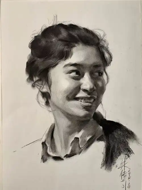 第三二九集朱传奇教你画有亲切笑容的侧光女青年素描头像
