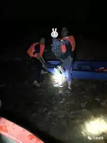 东莞8岁男童独自离家竟深夜开船出海,结果被

