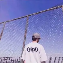 头像该换个微信头像了
