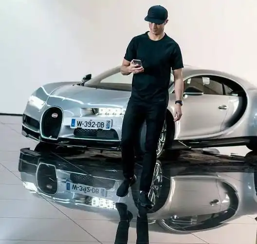 春风得意c罗意甲夺冠后奖励自己,意媒曝c罗6631万订购布加迪
