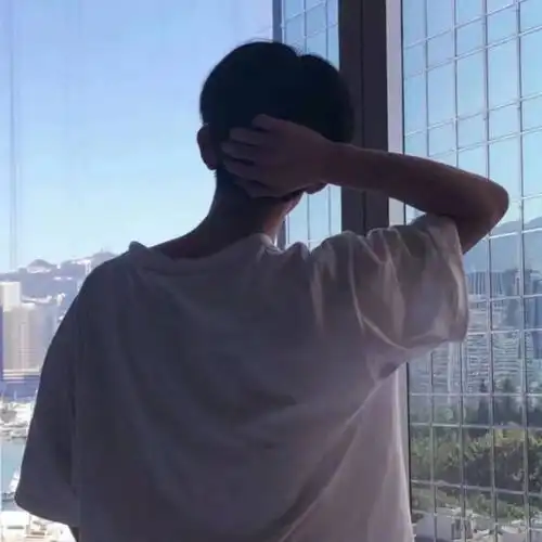 男人突然不联系你了,原因无外乎这4点,扎心了
