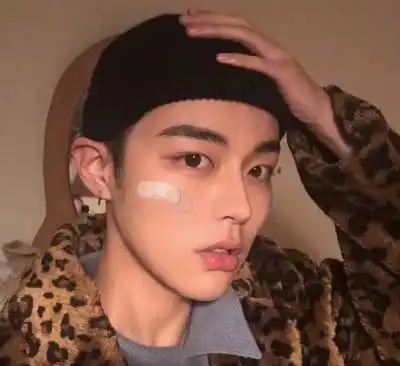 女生为什么不愿意和体育生谈恋爱学姐说出了4句真相,很现实
