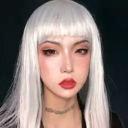 染发酷酷女生头像
