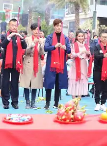 最动听的事开机王以纶长腿吸睛诠释高冷男神
